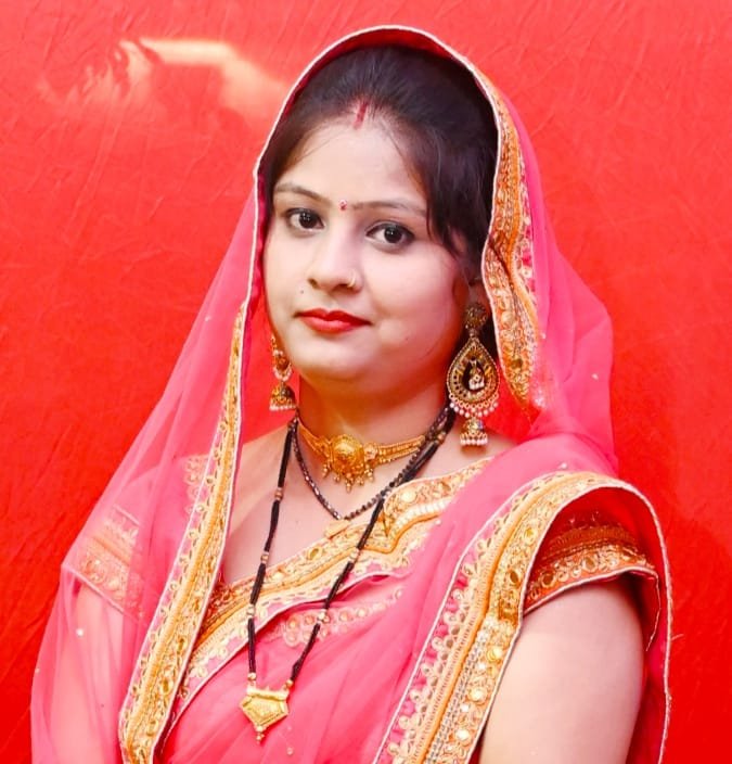 श्रीमती प्रिया प्रजापति