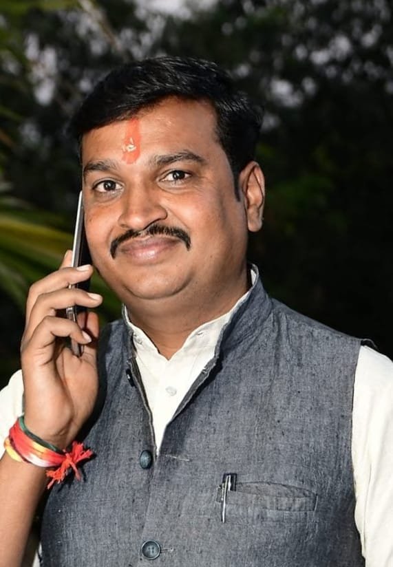 मनीष कुम्भकार