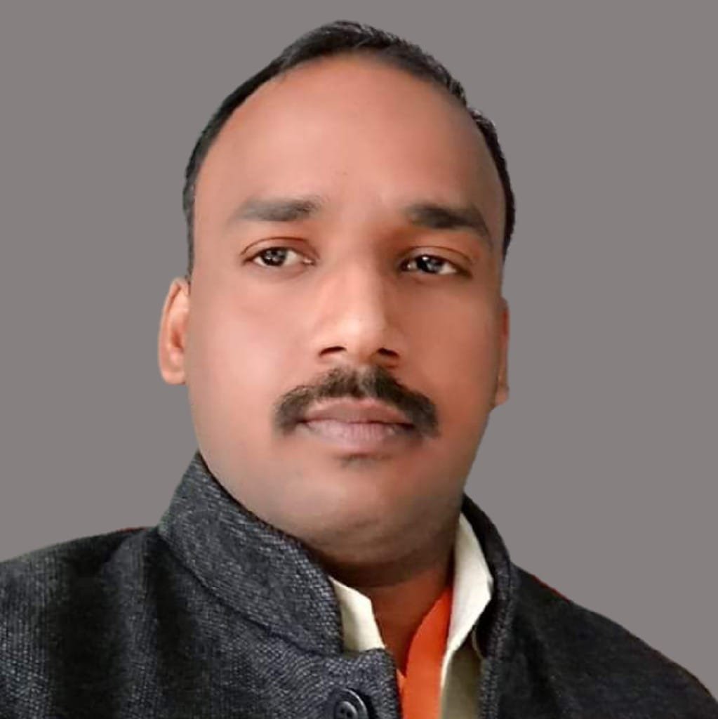 श्री ख्यालेन्द्र प्रजापति जी