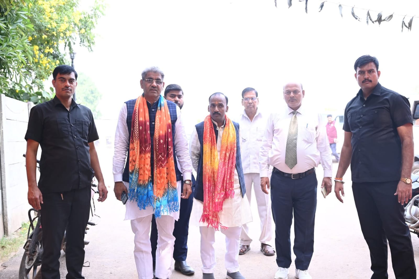 राजनीतिक गतिविधि 32