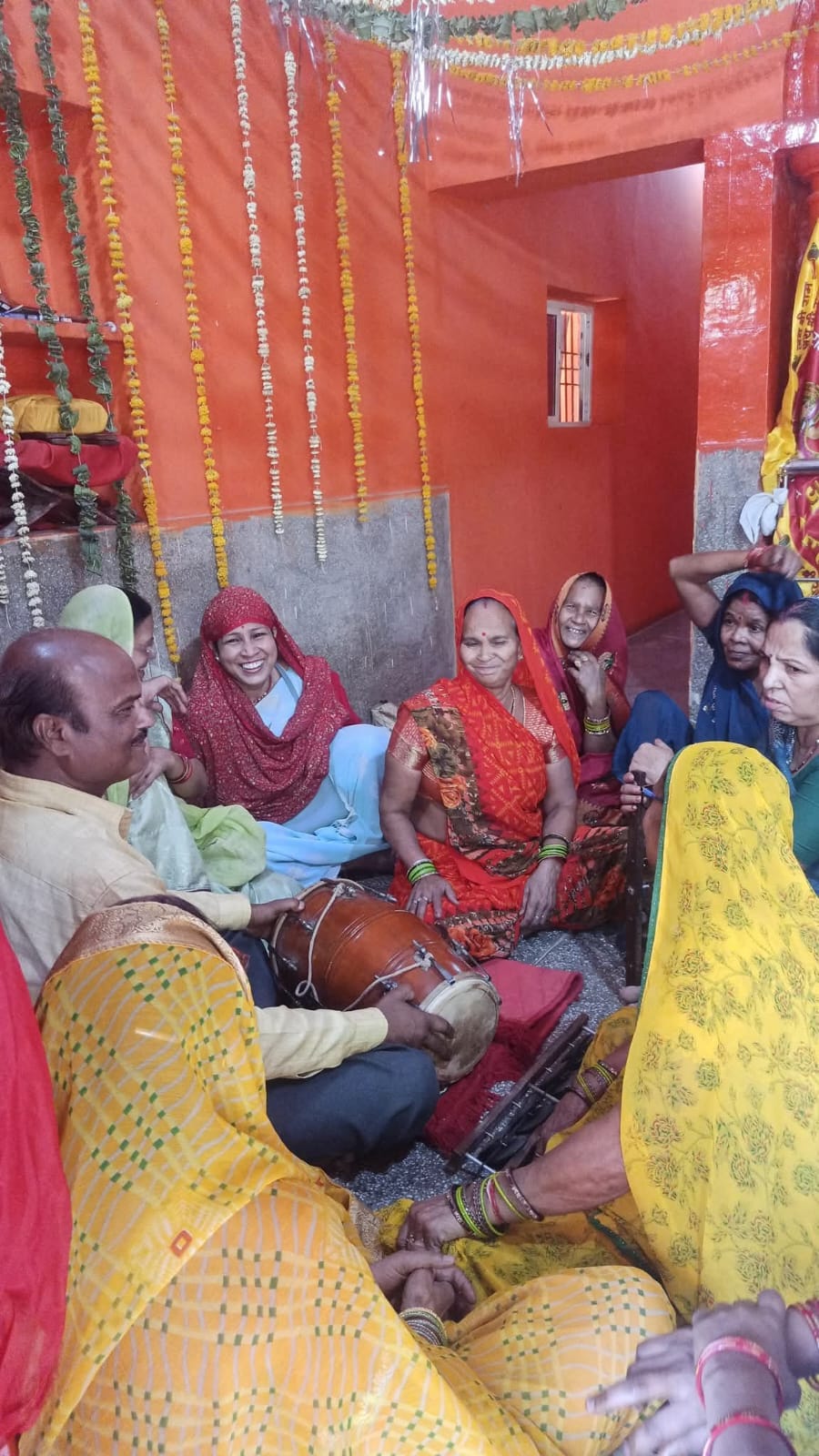 महिला कार्यक्रम 8
